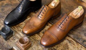 Ciri Sepatu Kulit Asli dan Palsu
